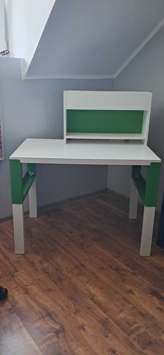 Biurko dla dziecka z Ikea