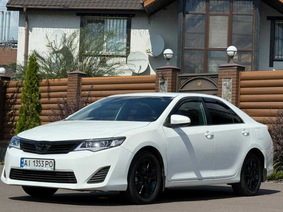 Toyota Camry 2013 2,5 ГБО Обслужена Відмінний стан