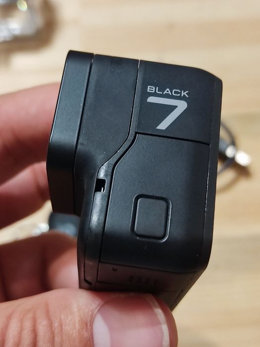 GoPro hero 7 black + батарея, бокси, кріплення, пульт