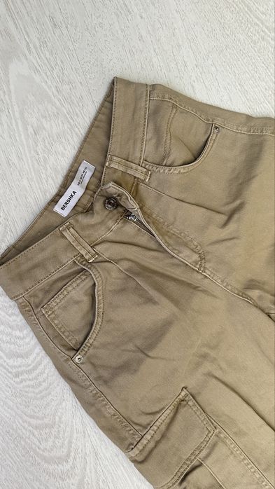Джинсы карго Bershka XS