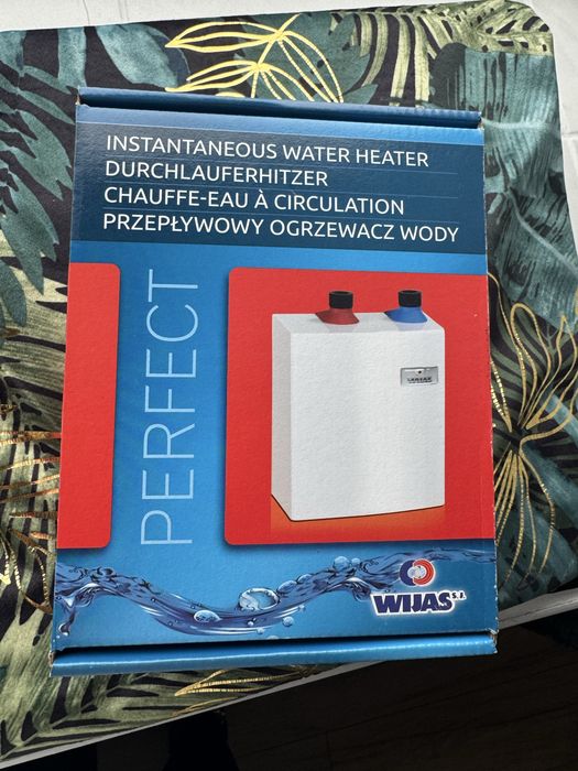 Podgrzewacz przepływowy podumuwalkowy