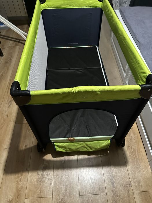 Łóżeczko turystyczne