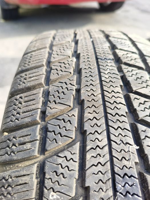 Продам резину з дисками 175/70R13