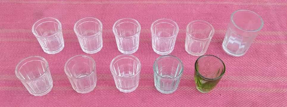 Продаются бокалы, фужеры, рюмки, стаканы, солянки, хлебница.