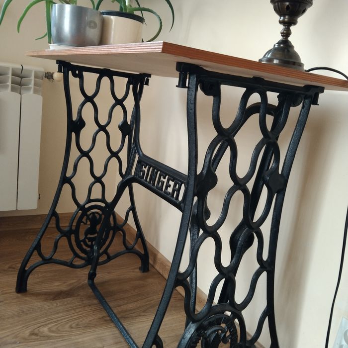 Stół żeliwny Singer