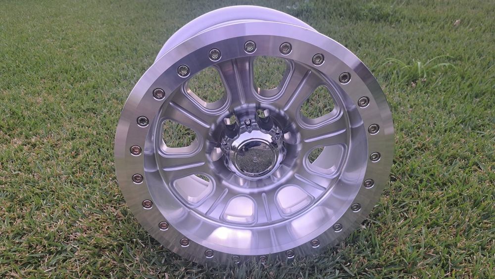 Jantes 17 de aluminio com beadlock 6x139.7