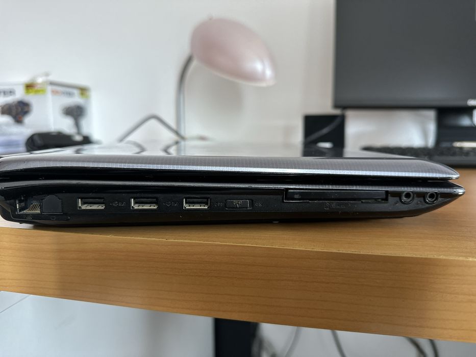 Computador portátil Asus F50SV windows 7