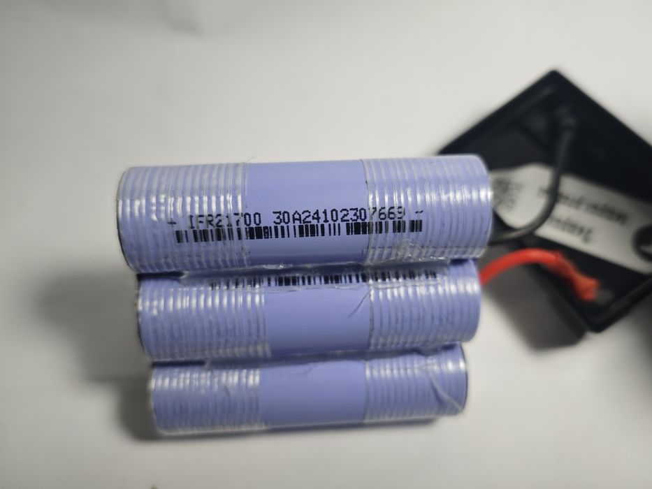 LiFePO4 аккумулятор 6,4V 6Ah с BMS в заводском корпусе 6В 4Ач