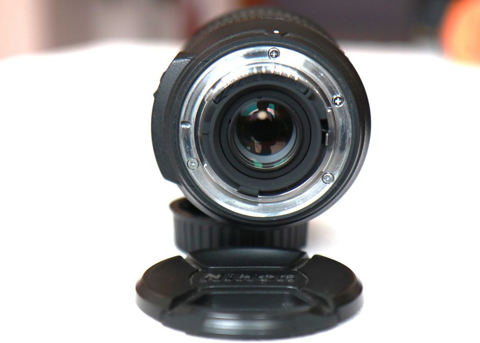 Lente Nikon 18-200mm objetiva em boas condições