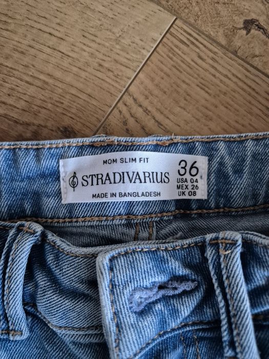 Spodnie jeans stradivarius mom slim fit 36