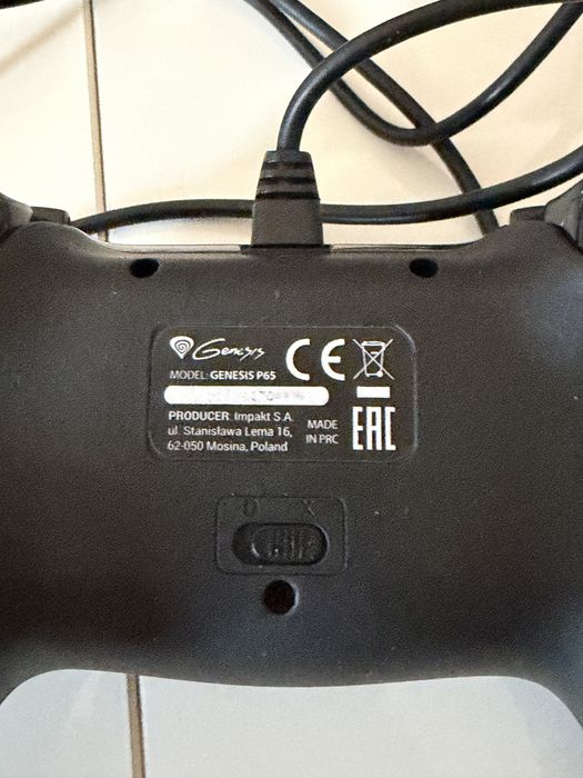 Pad do PC i PS3 genesis p65