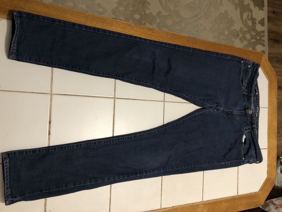 Жіночі джинси  р 52-54 довжина 102; талія 47;стегна53