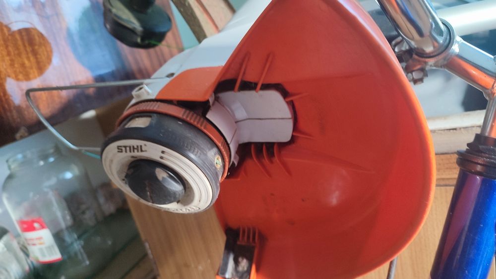Podkaszarka do trawy kosa elektryczna Stihl FSE 52