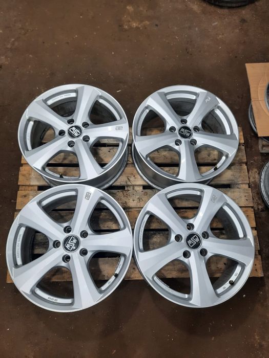 Диски BMW ,VW T5 R 18 є інші диски див.(УСІ ОГОЛОШЕННЯ АВТОРА)