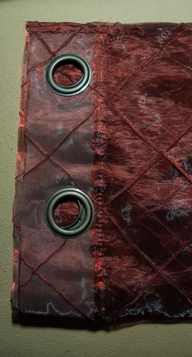 Vendo este Cortinado com brilho, transparente, com argolas