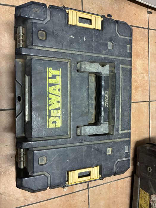 Szlifierka kątowa DeWalt 18V akumulatorowa