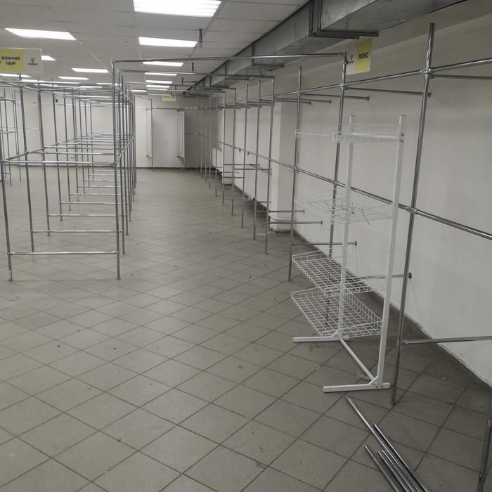 Чернігів, вул. 1-го Травня, 163, цоколь 332 м2