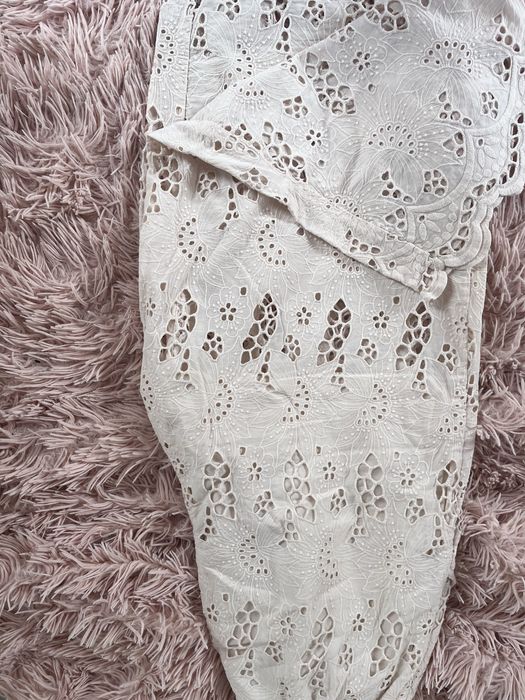 Spodnie w wzorze kwiaty