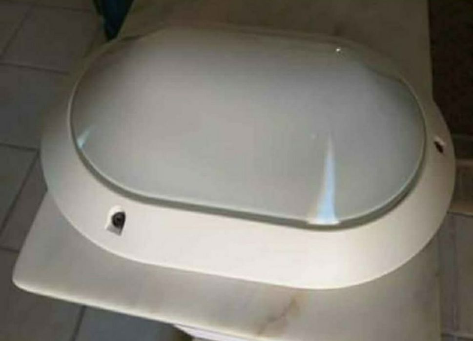 Lampada de exterior ou interior
Para jardim
Quintal
Hall de entrada
Nu