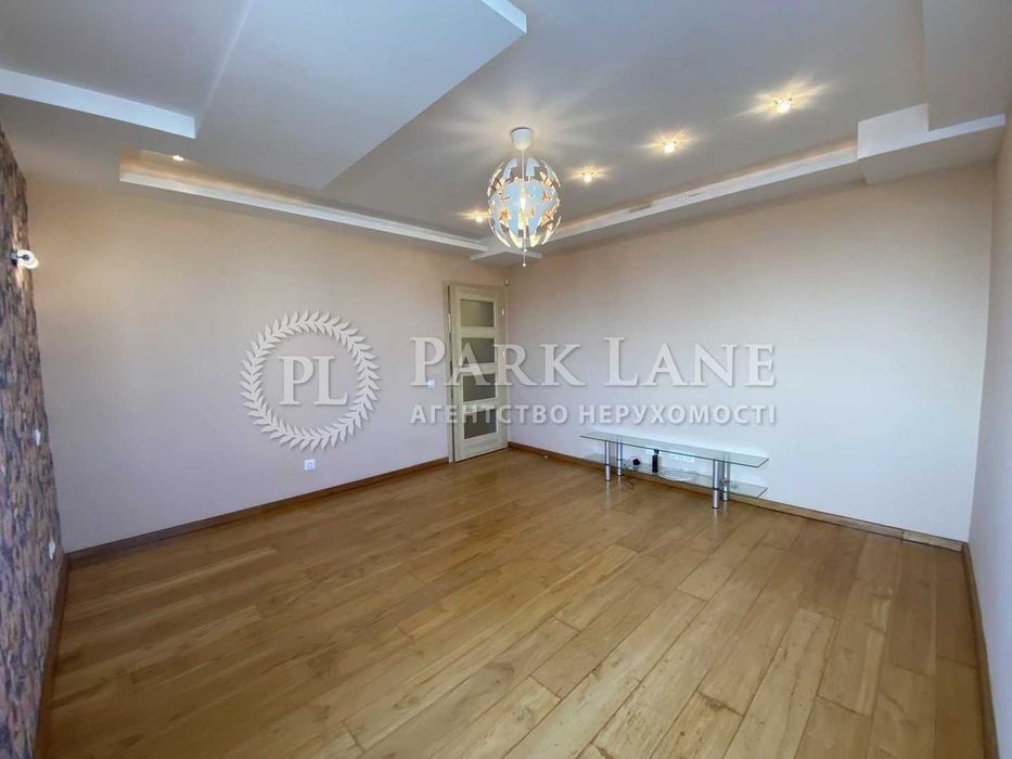 Продаж 3-к Панаса Мирного 28а ЖК Корона