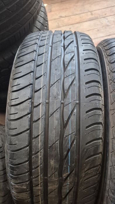 Гума,резина 215/55/17 літня