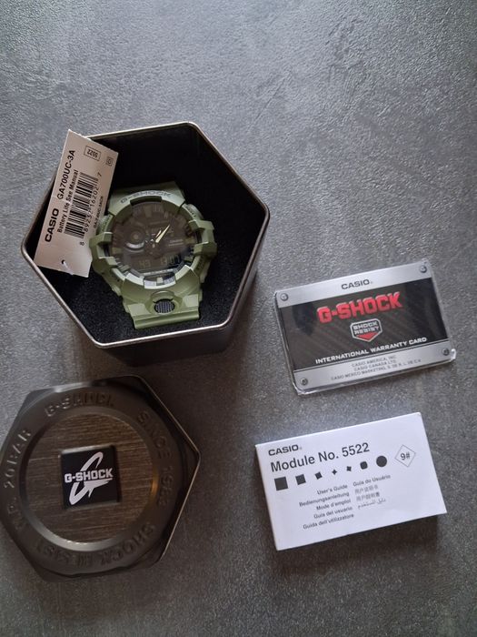 Продам годинник Casio GA700UC-3A
