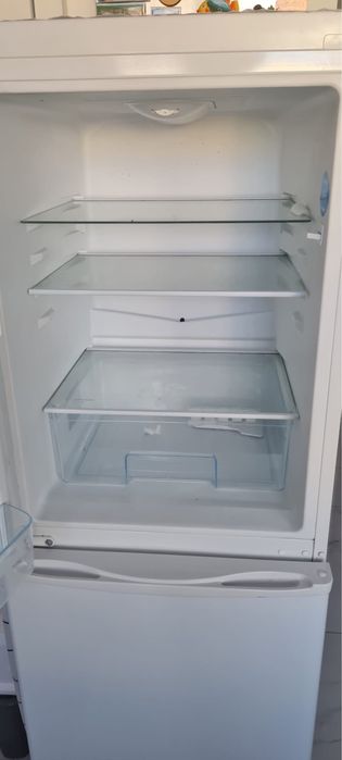Sprzedam Lodówkę Amica – bardzo dobry stan, kompaktowa