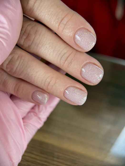 Моделі на манікюр осокорки славутич