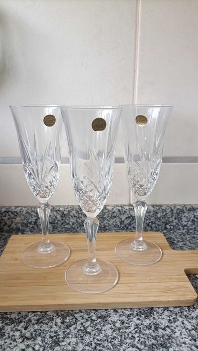 Set of 6 Crystal Glasses by Cristal d'Arques – Urgent Promotion447290972277329921