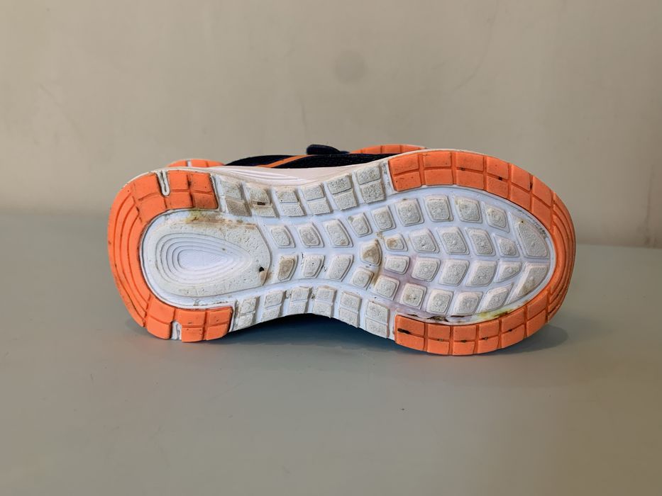 Дитячі кросівки 23-24 розмір