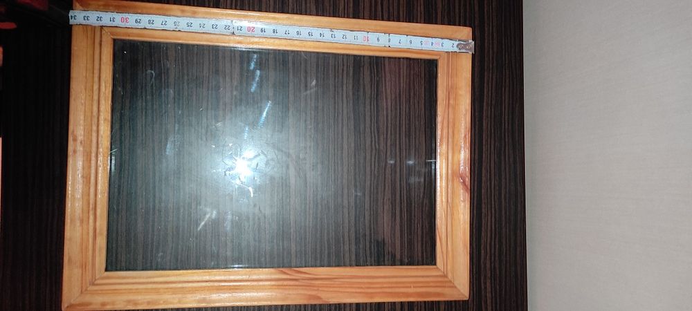 Рамка дерев'яна із склом