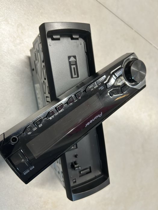 Autoradio Pioneer MVH180UB