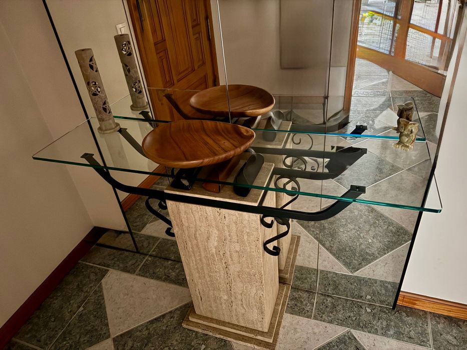 Móvel de entrada mármore vidro com espelho