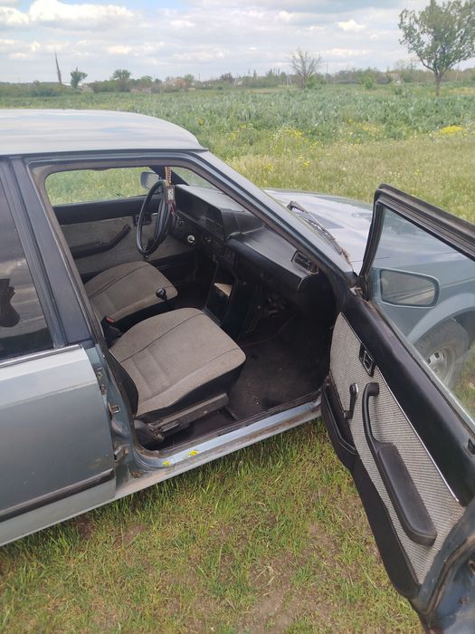 Продам авто мазда 323