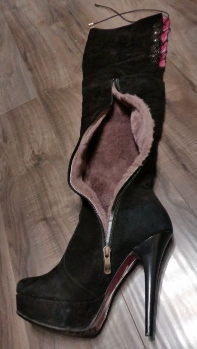 Продам дешево женские ботфорты Paoletti (Италия)