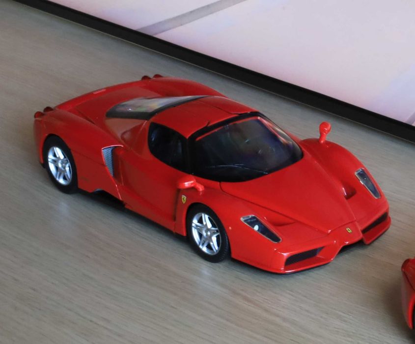 Modelos Bburago Hot Wheels Ferrari Bugatti Lamborghini 1:18
