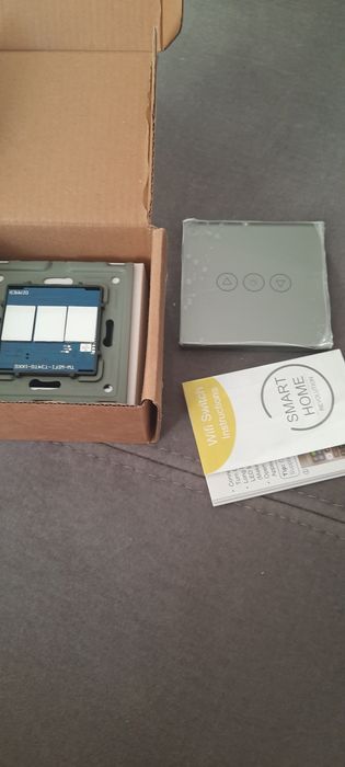 Włącznik dotykowy Szklany wi-fi