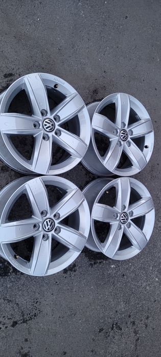 Oryginalne felgi VW 16 5x112 polecam