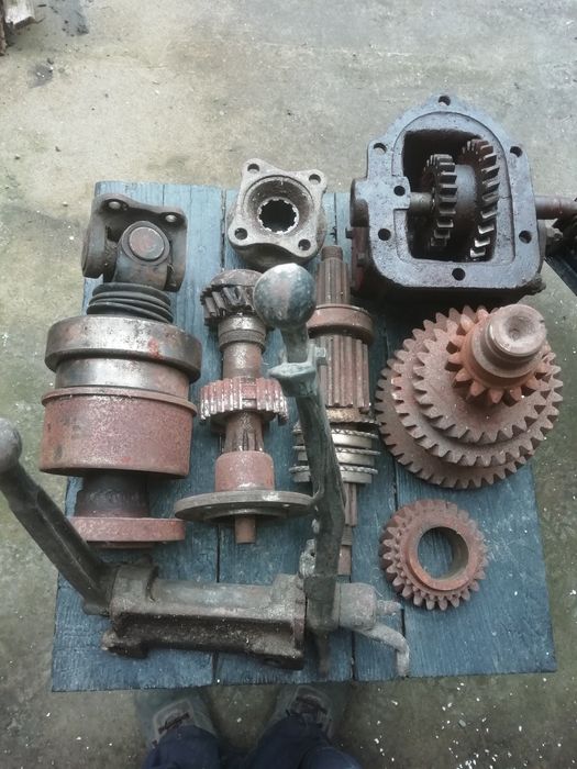 Продам хрестовини кардана газ 53