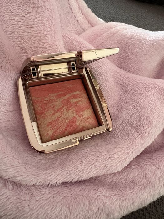 Hourglass nowy róż dim infusion sephora douglas rozowy brozner