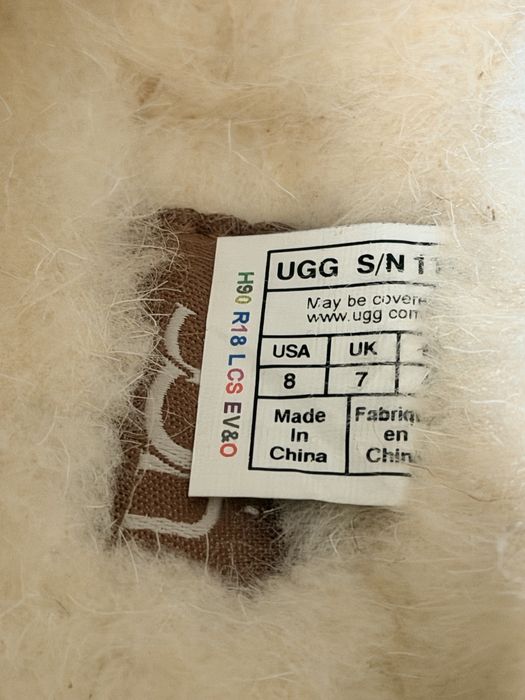UGG vs Palace como novas