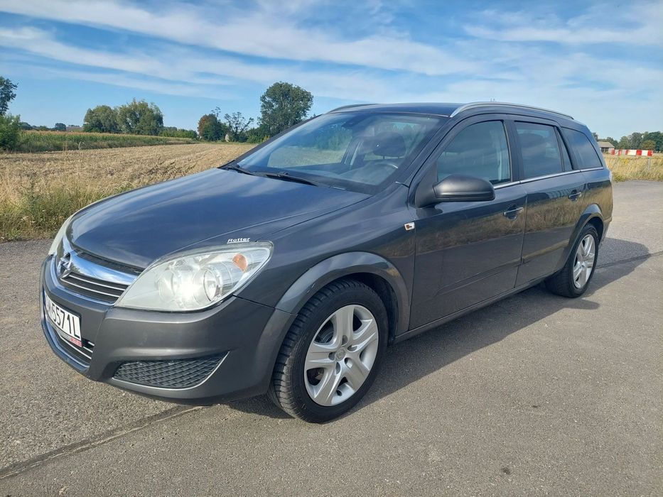 Opel Astra 2009r # 1.6 # 115KM # Hak # Klimatyzacja # Polecam