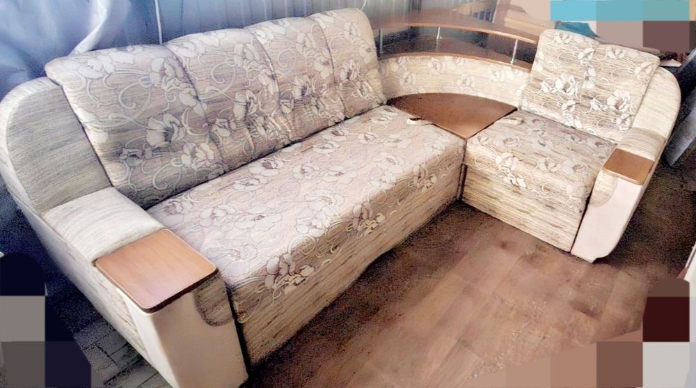 Продам два угловых дивана. Доставка