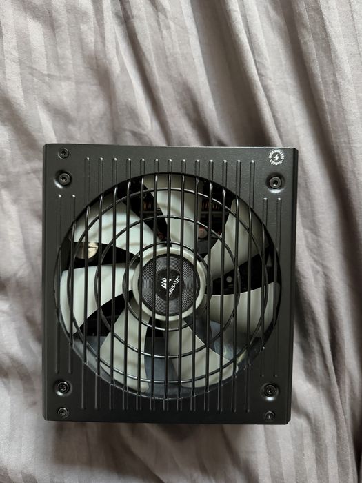 Zasilacz Corsair RM750X