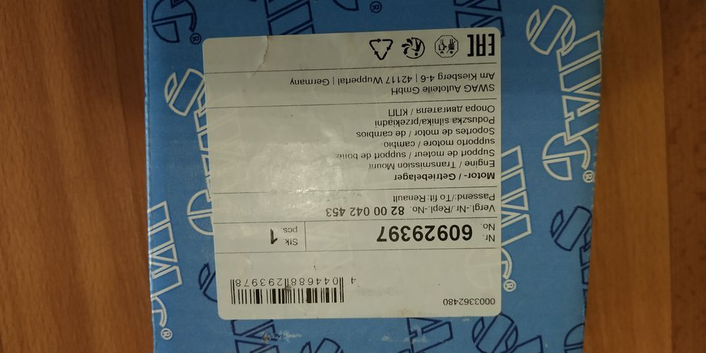 Подушка двигуна Renault Logan  логан 8200042453