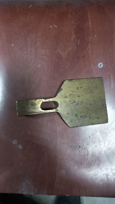 Лопатка-молоток,специнструмент.