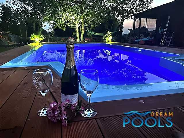 Basen poliestrowy 5,5x2,8x1,4m skimmer, 2 sysze, filtracja akcesoria