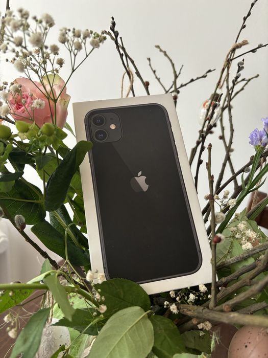 Smartfon Apple iPhone 11 64 GB czarny + NISKA CENA