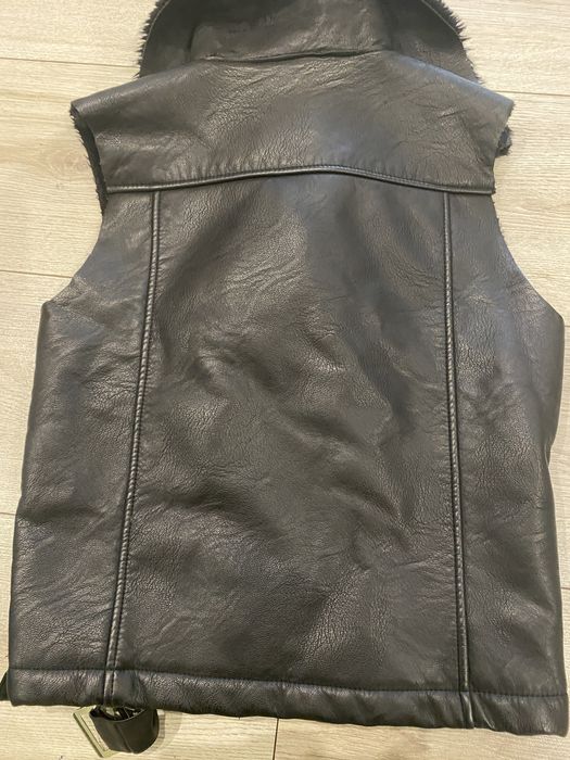 Желетка, куртка на 9-11р