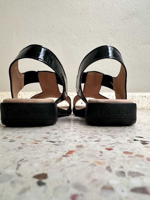 Sandálias pretas da “Flex&Go” - modelo “Panlak Black” - Tam 36 -Novas!